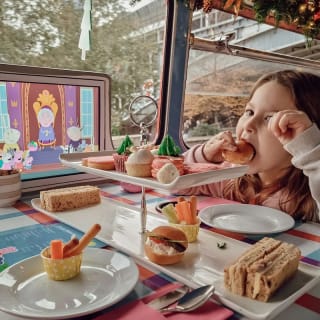 Peppa Pig Christmas Bus Tour 4