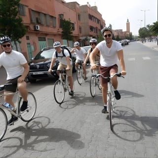 Visite de dégustation de nourriture à Marrakech à vélo 4