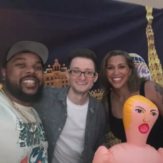 Las Vegas: R-Rated Magic Show 4