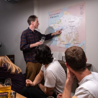 Curso de enología / Cata en París: 4 vinos y tablas de aperitivos con un sumiller (mediodía) 4