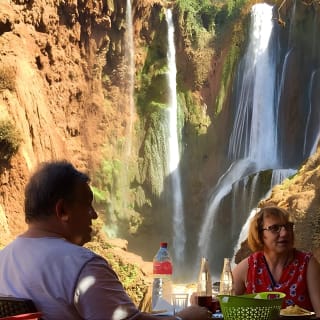 Depuis Marrakech : Excursion d'une journée aux chutes d'eau d'Ouzoud et excursion en bateau 10