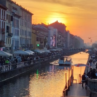 Milano: tour in barca dei Navigli e della Darsena 7