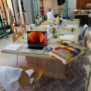 Atelier de fabrication de tapis en petit groupe à Marrakech avec un guide agréé 2