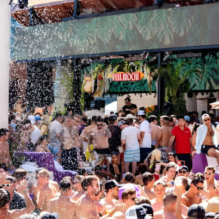 Pool Party VIP Experience with Private VIP Host in Las Vegas 9