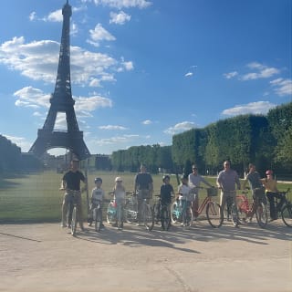 Visite à vélo des monuments de Paris en petit groupe 13