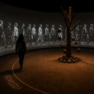 Light Art Museum: EGO - Várólista 5