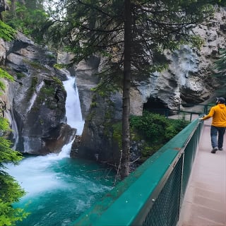 Desde Calgary: explora el lago Moraine, el lago Louise y Banff. 13