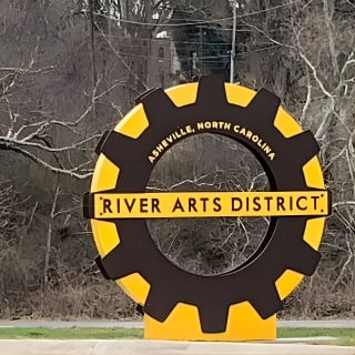 River Arts District Tip-Based Sightseeing Walking Tour  10