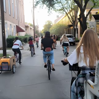 2-Hour Explore Savannah Bike Tour 6