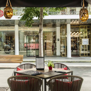 Expérience gastronomique Tablafina – Menu viande à la grille + cocktail de chef au roof top ELEVEN 3