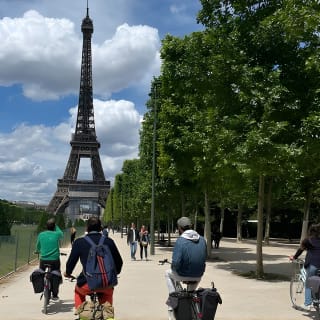 Visite à vélo des monuments de Paris en petit groupe 14