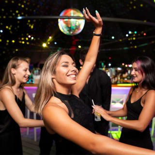 Latin Vibes Yacht Party Cruise 5