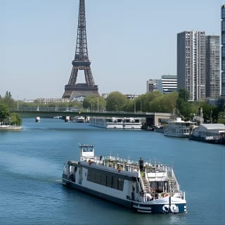 Paris Theo Boat Dîner-croisière sur la Seine dans une trattoria italienne 2
