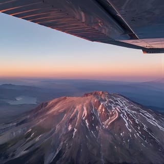 Private Air Tour of Mount Saint Helens from Troutdale 7