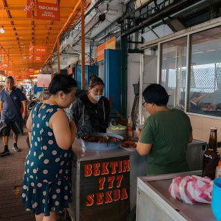 Jakarta Half Day Trip Bajaj Experience and Local Food Testing 6