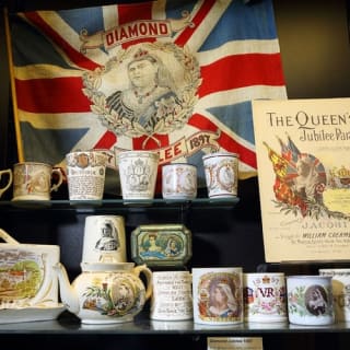 The Museum of Brands: A Visual Journey Through Consumer Culture 1