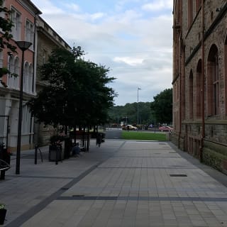 Derrie Danders: Highlights of the Walled City a Self-Guided Audio Tour 6