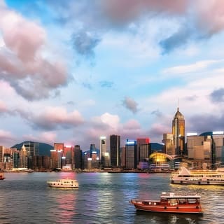 Hong Kong Private Night: yacht, cena e spettacolo di luci (15 persone) 2