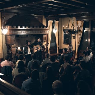 Geheimes Konzert in einem historischen Herrenhaus 5
