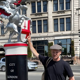 Roman Ruins to Blitz Bombings: A Walking Tour of London's Fiery History 13