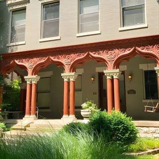 Old Louisville Walking Tour Recommended by The New York Times! @ 4th and Ormsby 4