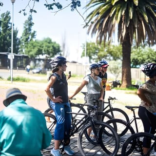Guided Bicycle Tour of Soweto with Lunch 9