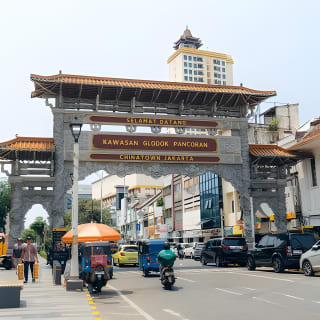 Jakarta Half Day Trip Bajaj Experience and Local Food Testing 7