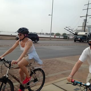 Recorrido histórico y cinematográfico en bicicleta o a pie 2