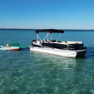 Private Crab Island Charter with Amenities Included 3