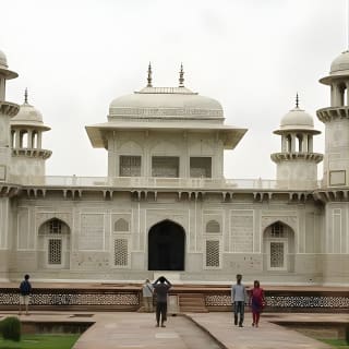 Taj Mahal Tour from Delhi 3