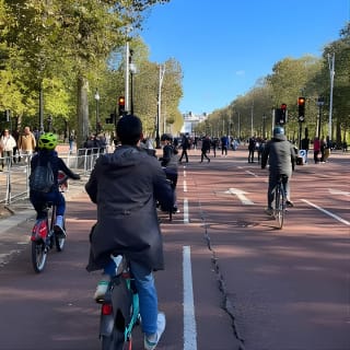 Fun Bike Ride to LDN Landmarks +quirky facts+post ride pint 13