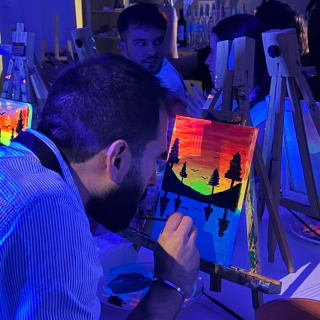 🎨✨ NEÓN&WINE! A Unique Sensorial & Painting Experience! 4