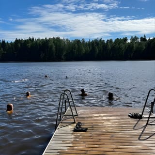 Kansallispuistovaellus & suomalainen savusaunaelämys ja nuotiolounas 5