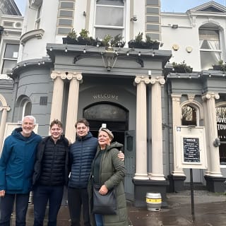 Beatles & Beer tour A Journey Through Liverpool Pubs and Melodies 7