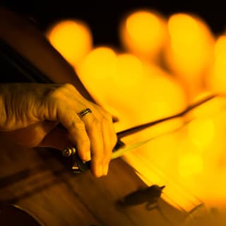 Candlelight: Tributo a Juan Gabriel en cuerda 5