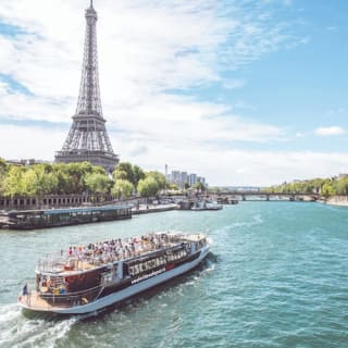 Paris: Geführte Seine-Flusskreuzfahrt mit elektrischem Boot + Fast-Track-Zugang 15