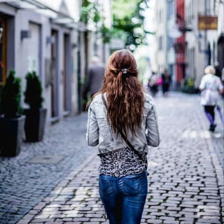Juego de exploración de la ciudad de Birmingham: paseo misterioso con paradas en pubs y cafeterías 1