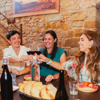 Montserrat, Tapas y Vino con Tren Cremallera 2