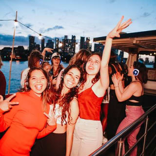 Silent Disco Thames Boat Party 3