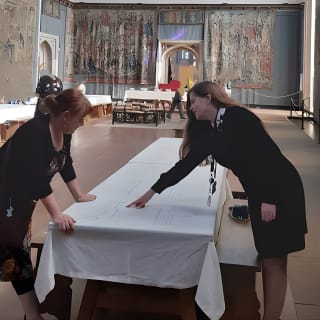 Hampton Court Palace Private Guided Tour Secrets of the Six Wives 4