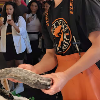Saborea el mar: Degustación guiada de marisco en Pike Place Ma 1