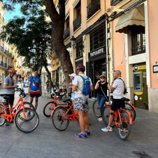 Valencia: Visita guiada en bicicleta eléctrica para grupos pequeños 7