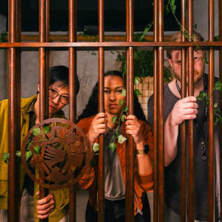 Prison Island London 4