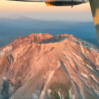 Private Air Tour of Mount Saint Helens from Troutdale 10