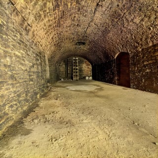Hidden Brewery Caverns Tour in Cincinnati with Beer Tasting 1