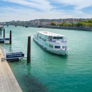 Pranzo in crociera sulla Saône con Les Bateaux Lyonnais Hermès 3