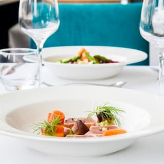 Pranzo in crociera sulla Saône con Les Bateaux Lyonnais Hermès 4
