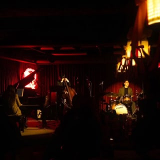 "Concerto per trio di pianoforte" a pieno titolo 2