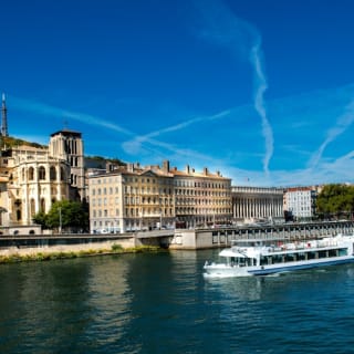 Pranzo in crociera sulla Saône con Les Bateaux Lyonnais Hermès 5