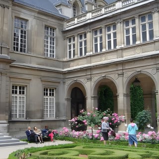 Paris Le Marais Historical Walking Tour with Wine and Cheese Tasting 2